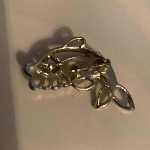 Blue stoned 1” silver fish pin - Picture 3 of 13